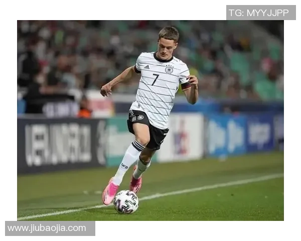 球星罚站系列足球赛：挑战极限与荣耀并存的足坛对决